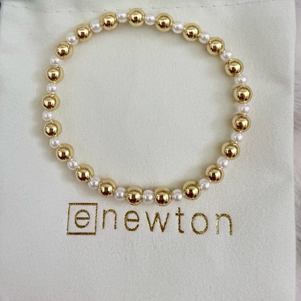 enewton: Pearl and Gold Grateful Pattern Bead Bracelet. Never worn! New!